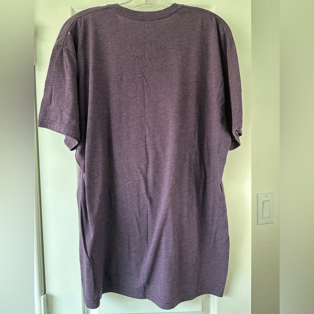 💚Crazy Train Purple Graphic Tee - Picture 4 of 4